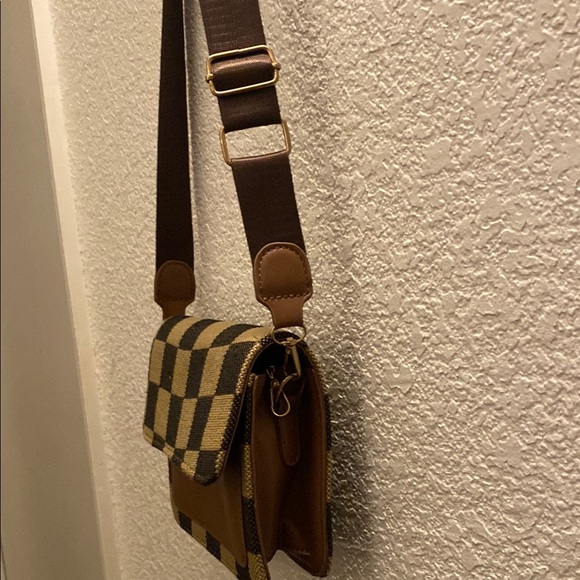 Brown and Tan Checkered Crossbody Bag - Picture 4 of 5
